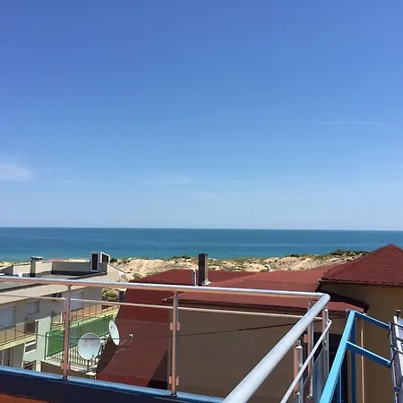 Отель Eco Palace 3*